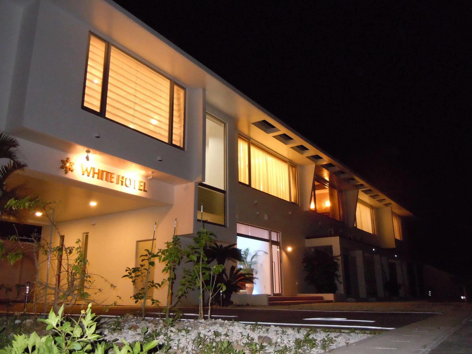 Hotel Mtb Motobu Bagian luar foto
