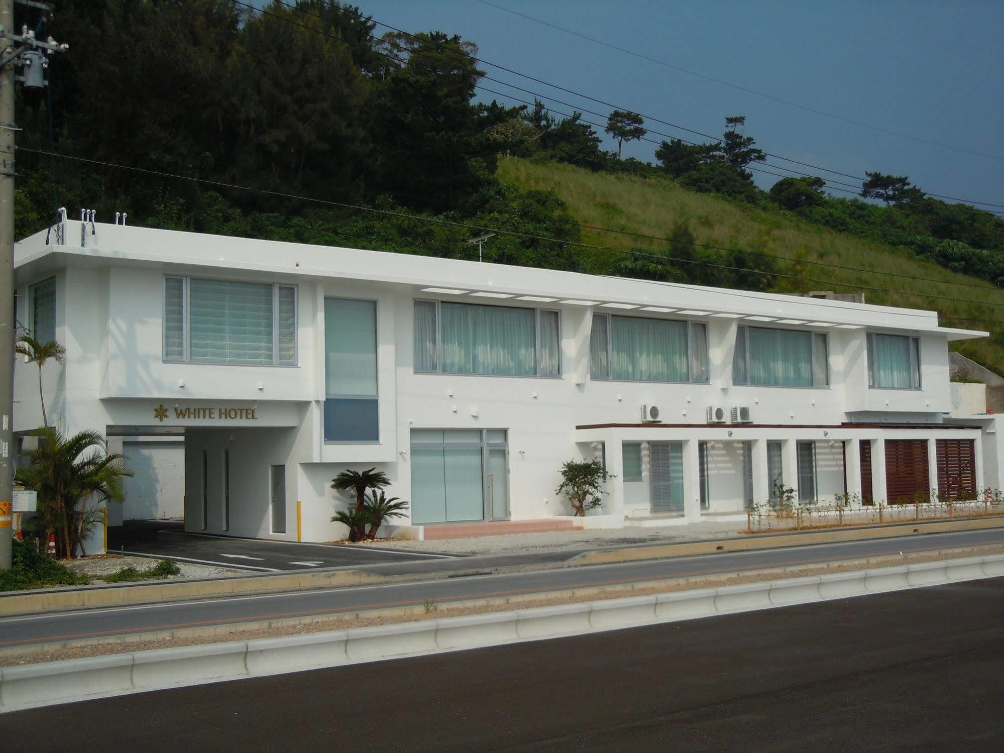 Hotel Mtb Motobu Bagian luar foto